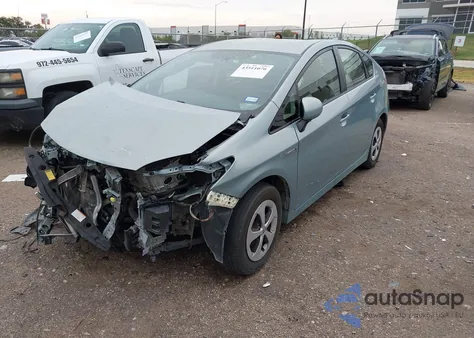2015 Toyota Prius Two z USA, uszkodzony, nr VIN JTDKN3DU1F1900207